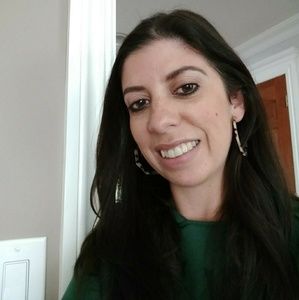 Meet your Posher, Alicia